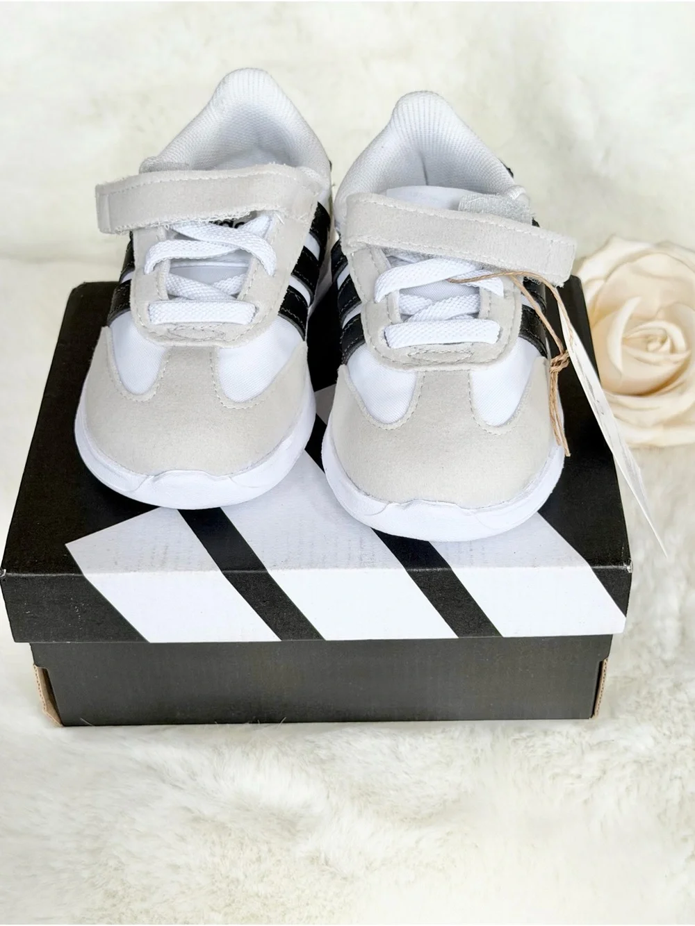 ADIDAS RUN 70s 2.O toddlers  white  and Black Sneakers w/Velcro closure Unisex